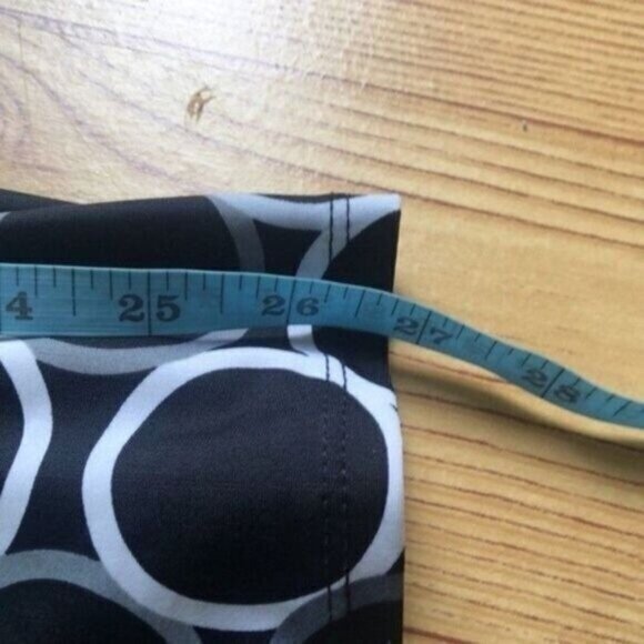 Black & White Circle Print Tankini Top Swimsuit Top - Picture 3 of 13